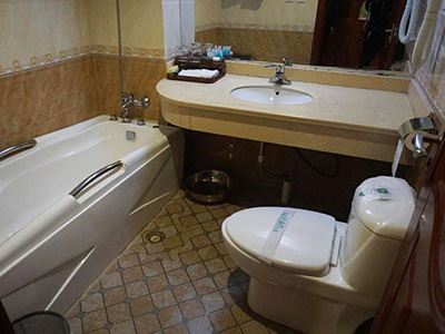 シェーカル　珠峰賓館