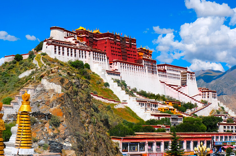 上海発　チベットラサとヤムドォク湖３日間観光ツアー