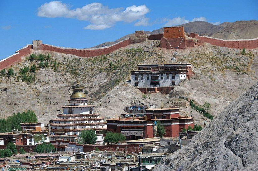 「チベット３大都市周遊」ラサ・ギャンツェ・シガツェ５日間観光ツアー