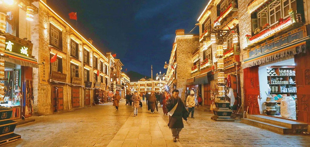 チベットラサ バルコル街（八廓街）