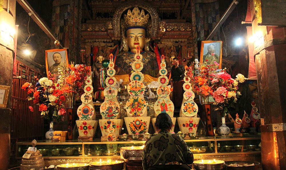 チベットギャンツェ　パンコル･チョーデ（白居寺）