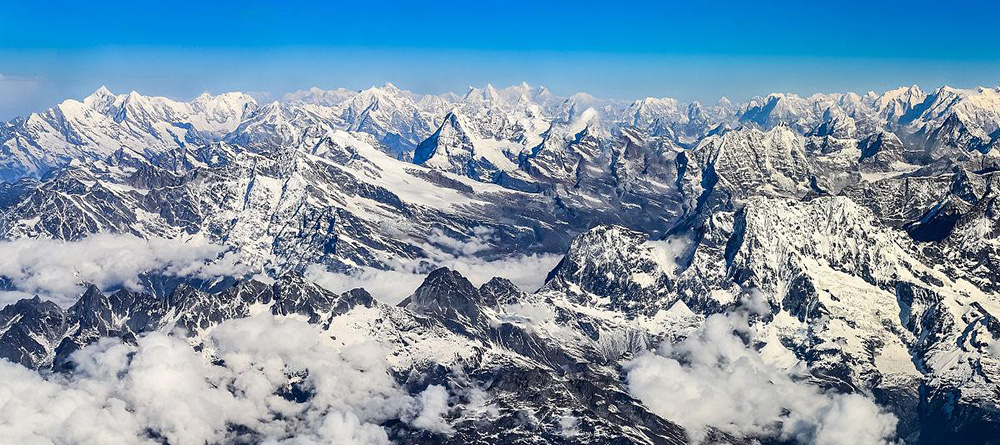 チョモランマ峰ベースキャンプ＆チベット大周遊８日間観光ツアー
