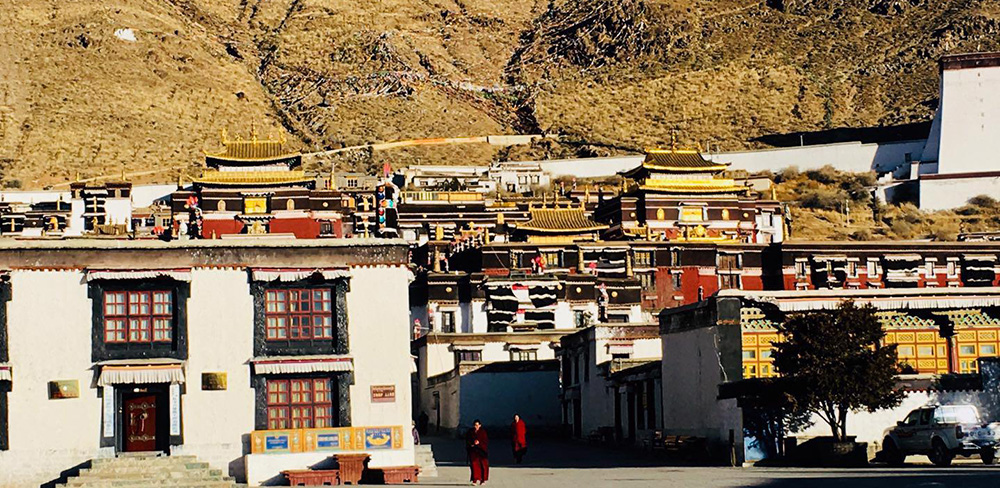 シガツェ　タシルンポ寺（扎什倫布寺）